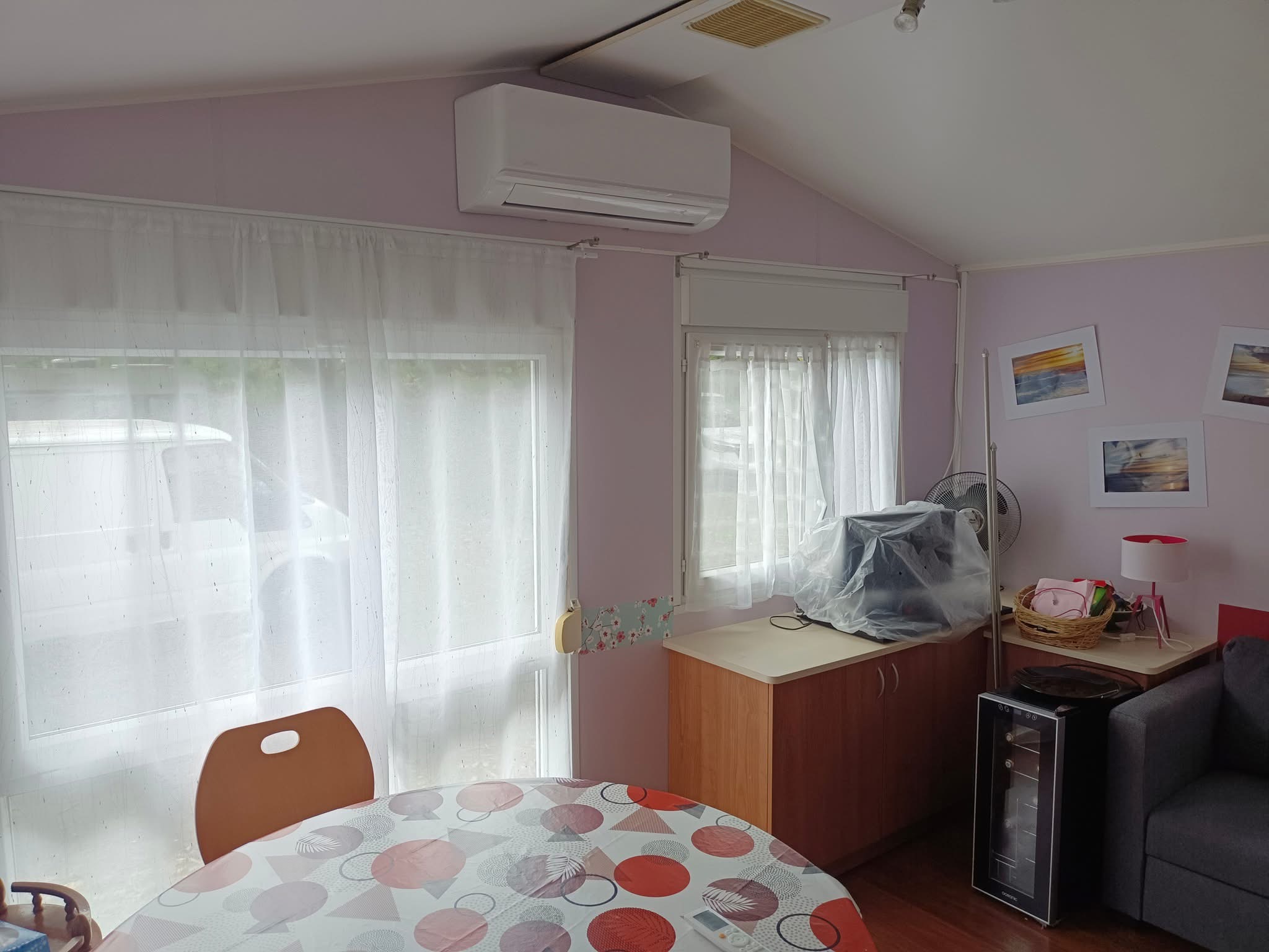 Mobil-home équipé d'une climatisation Midea