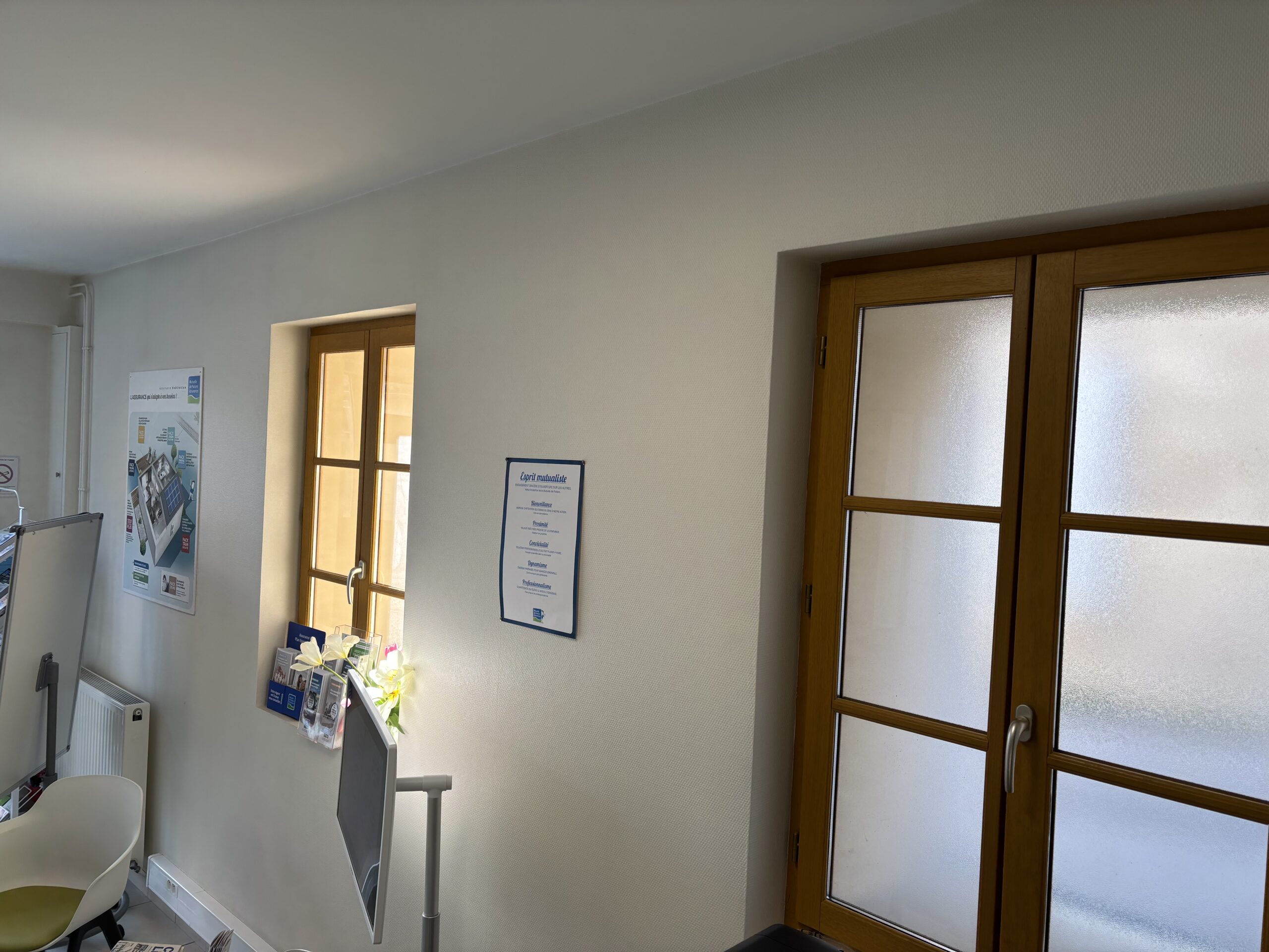 Grand bureau sans clim