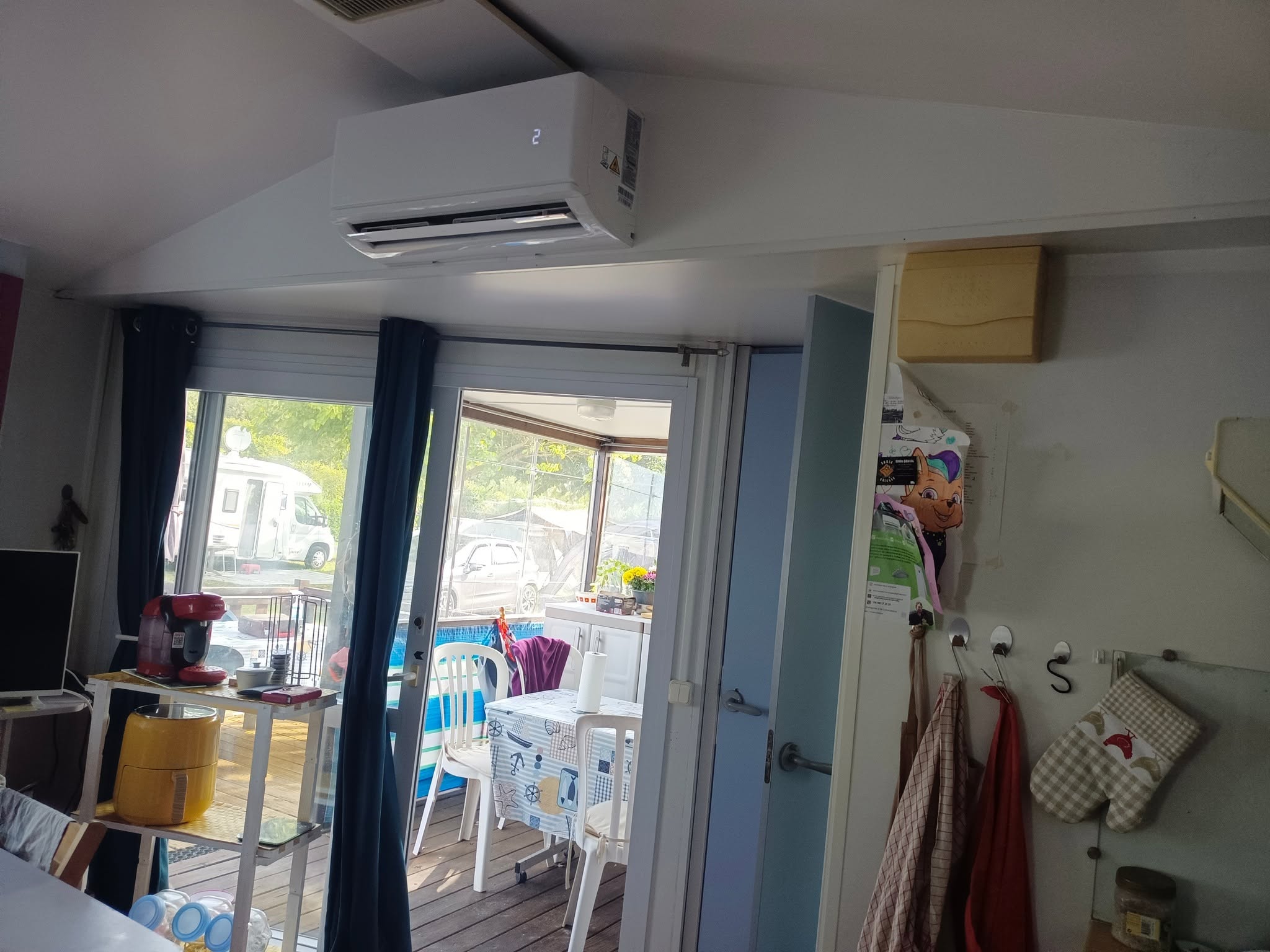 Unité intérieure Midea dans un mobil-home à Bourcefranc