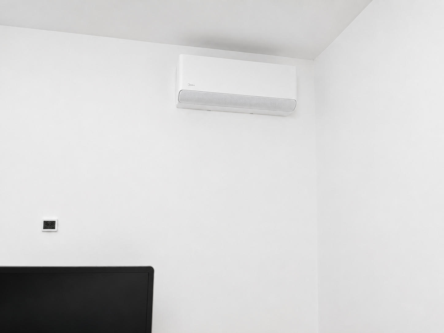 Deuxième chambre équipée d’une climatisation Midea